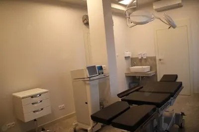 dr n. med. Grzegorz Szczęśniak Klinika Euromed